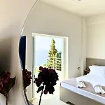 Hotel Nostos Palase