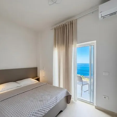 Nostos Palase 3* Dhërmi