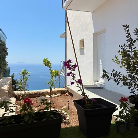 Nostos Palase 3*